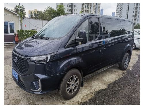 山东商务车租车：企业租车该如何抉择？福特全顺与依维柯等商务车型备受青睐