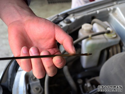 汽车安全手册：行车必备物品使用方法